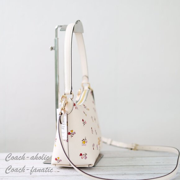 NWT Coach CW392 Zip Top Shoulder Bag With Heart Print Gold/Chalk Multi - Picture 4 of 13